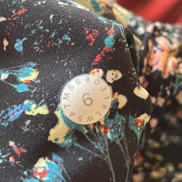 lululemon Flowerescent High Rise Fast & Free 7/8 Tights 25" Size 6 - Picture 5 of 13